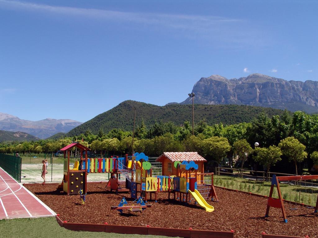 Bungalows Pena Montanesa Aínsa Exteriér fotografie